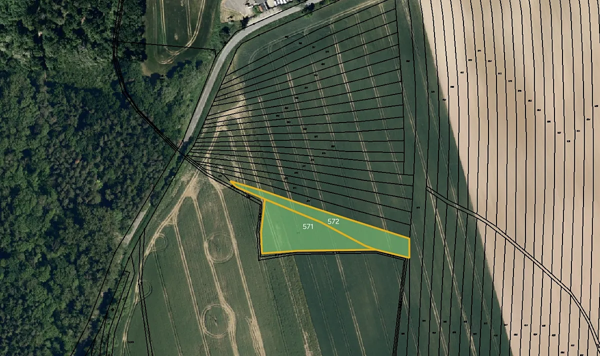 Prodej pole 4471 m²